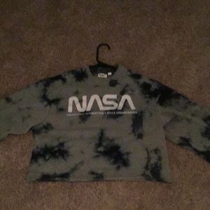 Long sleeve marble shirt cropped